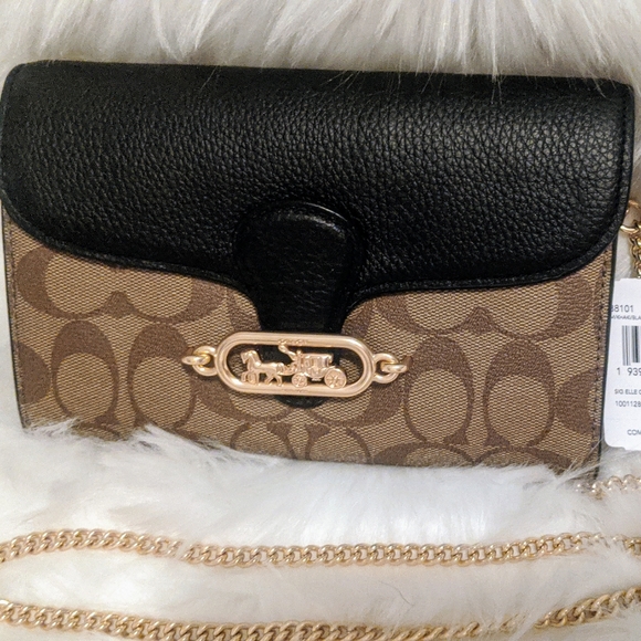 Meet your Posher, Michelle - Picture 7 of 7